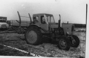 Трактора в поле
